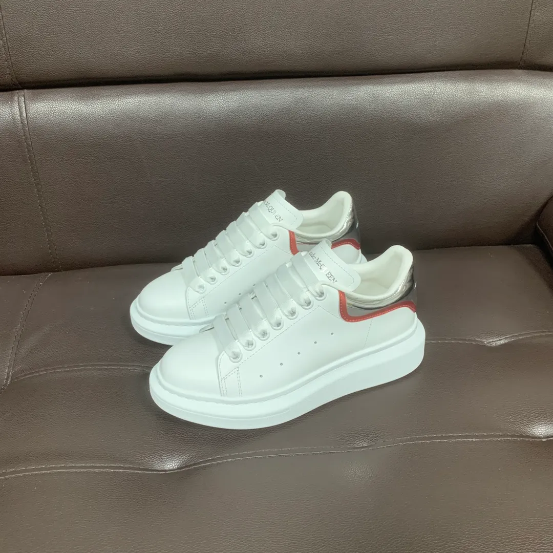 👟👟Ex-factory price 560👟👟 Professional McQueen factory. Top version. Couple style 👫 Alexander McQUEEN high version has been upgraded to the highest quality again✅ 💪McQueen Spring, Summer, Autumn and Winter top version Purchasing level✅ Recruiting national online and offline agents to join 🤝 🏆Fabric: Original materials imported from Italy. Texture, water-resistant and non-discoloring 🏆Inner lining: ️A-grade Italian imported lining resistant to dirt, sweat-absorbent, breathable and comfortable 🏆Foot pads: top-grade imported Italian super-soft cowhide leather 🏆Outsole: PU+counter 1:1 🏆Shoe box: original white box. Plus white flip cover for double-layer protection. Cloth bag. Handbag. Certificate of 1:1 mold opening, 4-piece set. Delivered with a pair of shoelaces. 🖕🏿🖕🏿🖕🏿You can choose any pair of shoelaces in any color of our factory 🏆Code number: women’s 34-41. men’s 38-46 🏆Special remarks (women’s size 34.40.41, men’s size 38.45.46 is customized, no returns or exchanges) Win-win cooperation🤝
